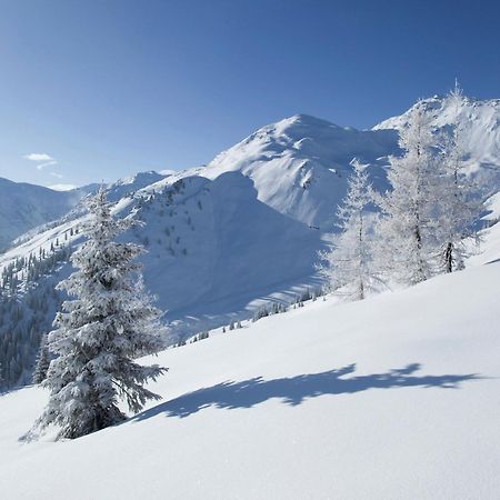 Attractive Holiday Home In Kaltenbach On The Ski Slope Stumm Eksteriør bilde