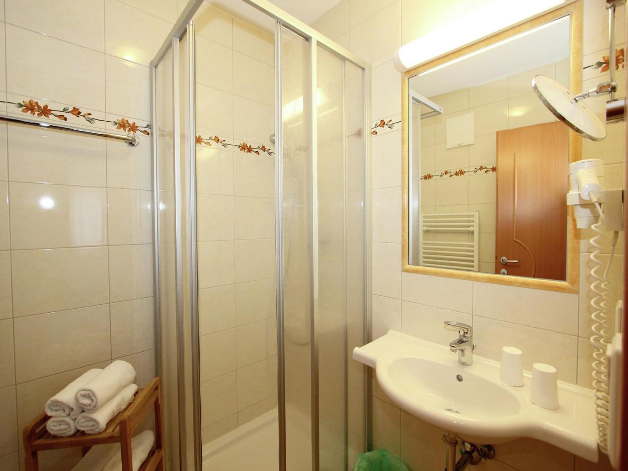 Attractive Holiday Home In Kaltenbach On The Ski Slope Stumm Eksteriør bilde