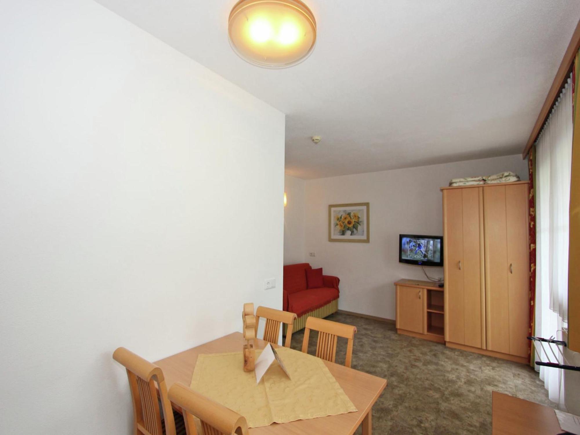 Attractive Holiday Home In Kaltenbach On The Ski Slope Stumm Eksteriør bilde