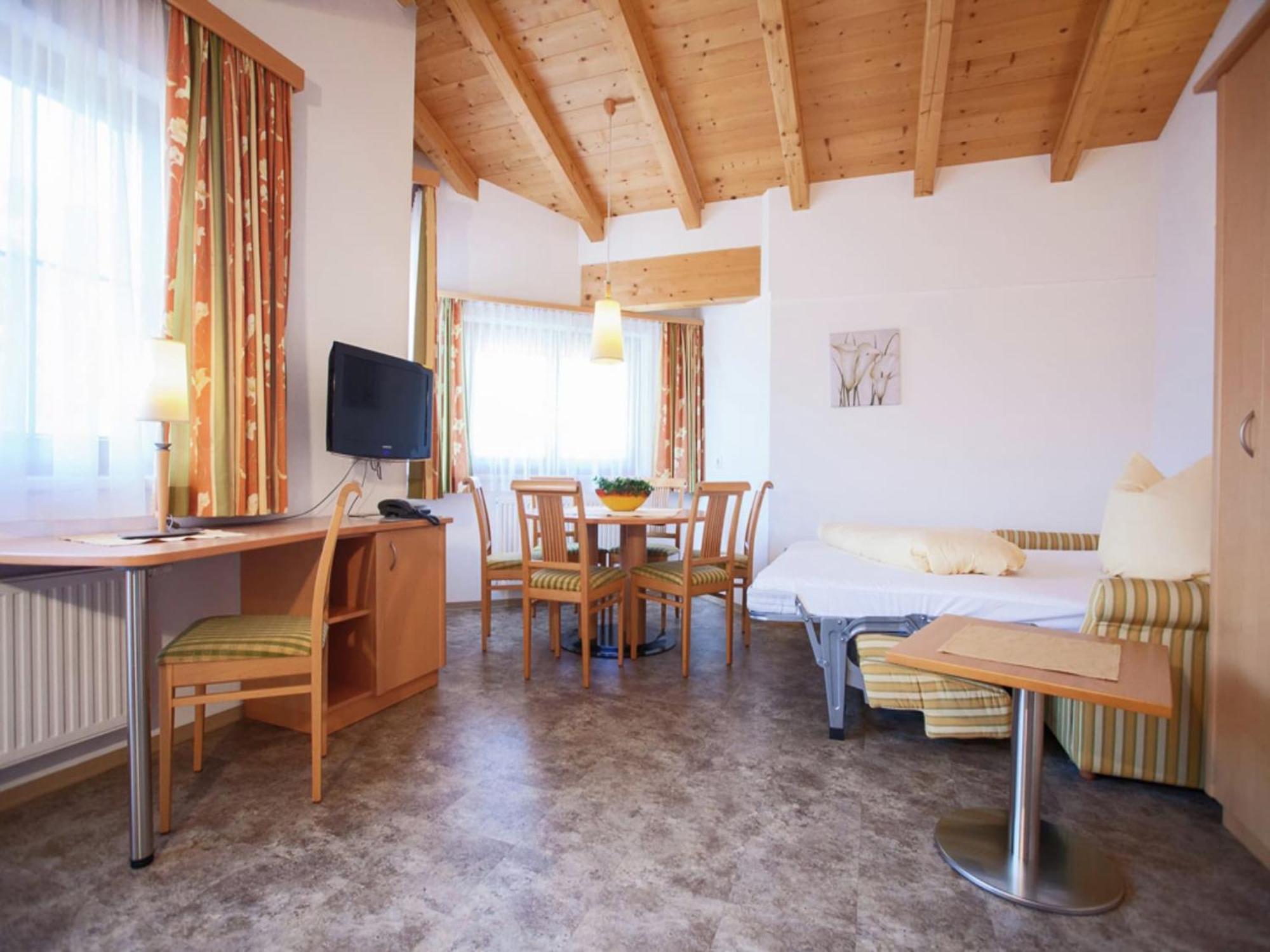 Attractive Holiday Home In Kaltenbach On The Ski Slope Stumm Eksteriør bilde